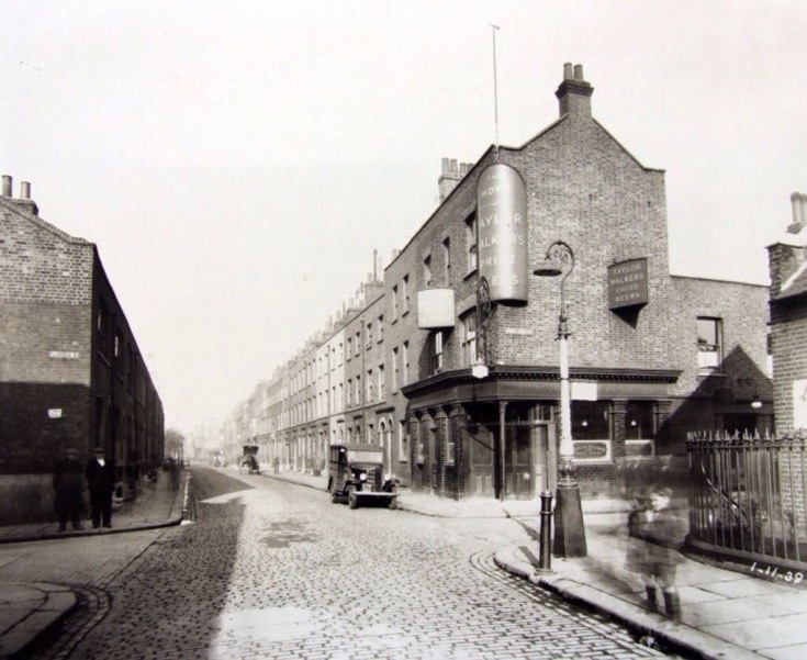 7d4495f5082df3c9744394e6ee65b6d7_735